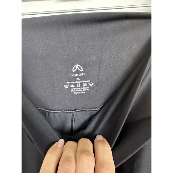 Sunzel Flare Leggings, Crossover Yoga Pants with Tummy Control Size XL - Picture 4 of 6